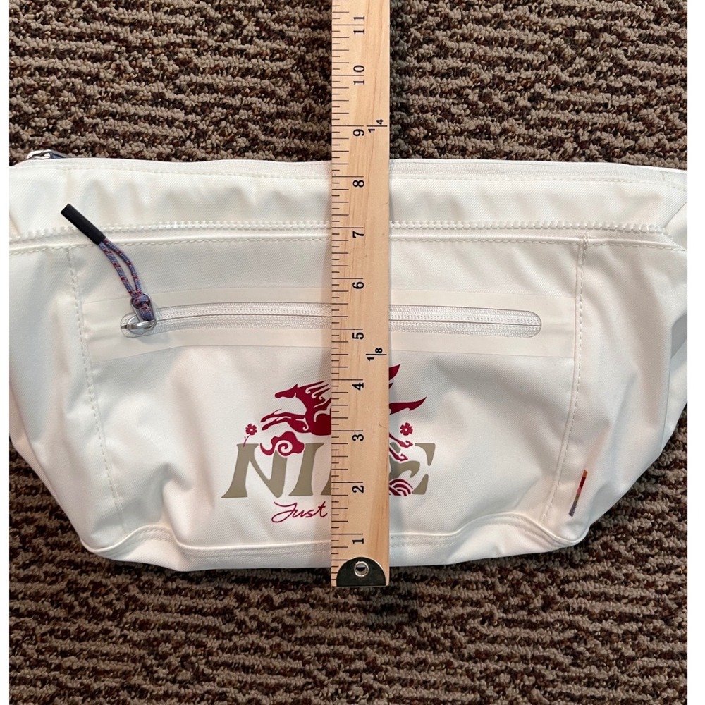 Nike Premium Hip Pack Sail White Pegasus Graphic Fanny Pack IQ0978-133 8L - Picture 7 of 7